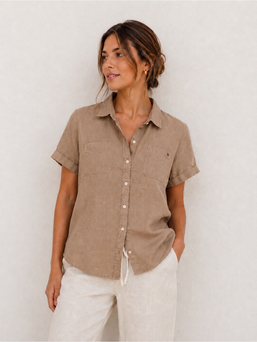 Tommy Hilfiger Short-Sleeve Button-Down Shirt in Taupe